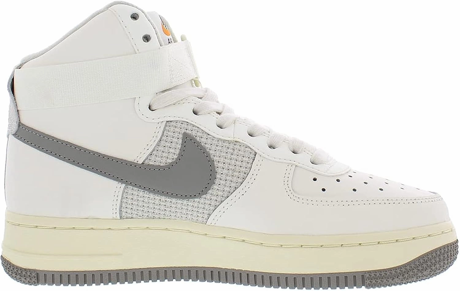 Nike Boy's Air Force 1 Mid Le (Big Kid)