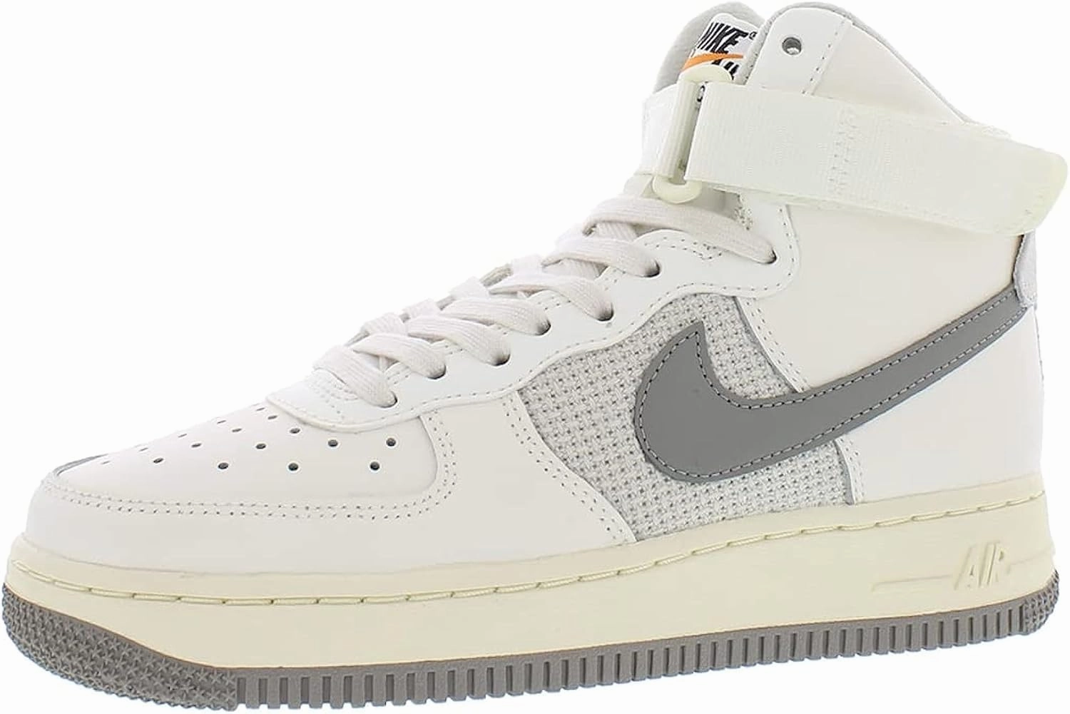Nike Boy's Air Force 1 Mid Le (Big Kid)