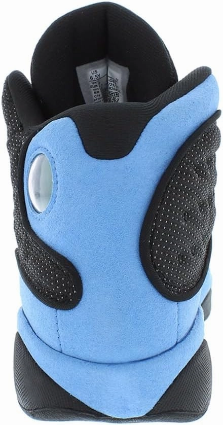 NIKE Boy's Basketball Shoe