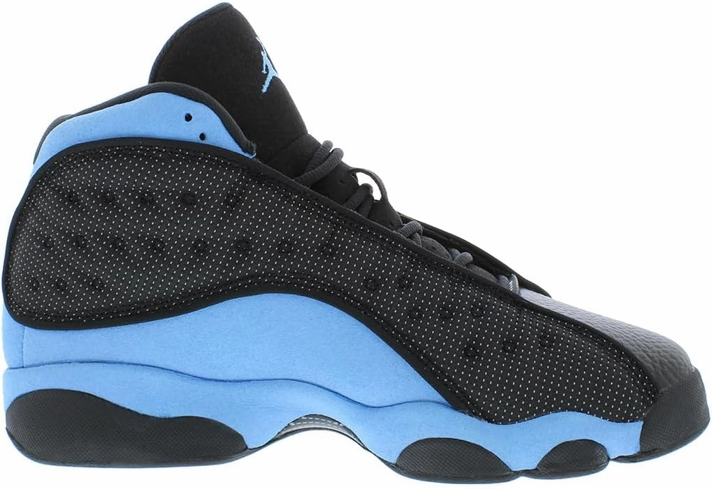 NIKE Boy's Basketball Shoe