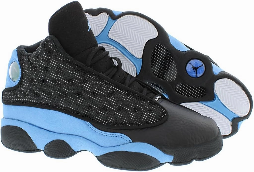 NIKE Boy's Basketball Shoe