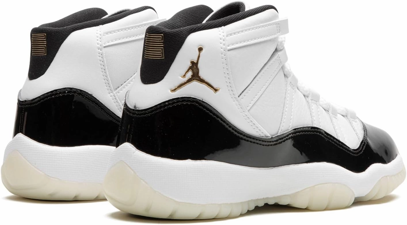 Nike boys Basketball Sneaker