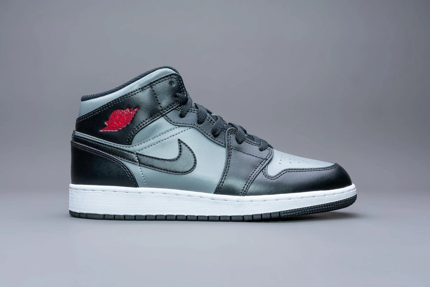 Nike Men Basketball Shoes Sneakers