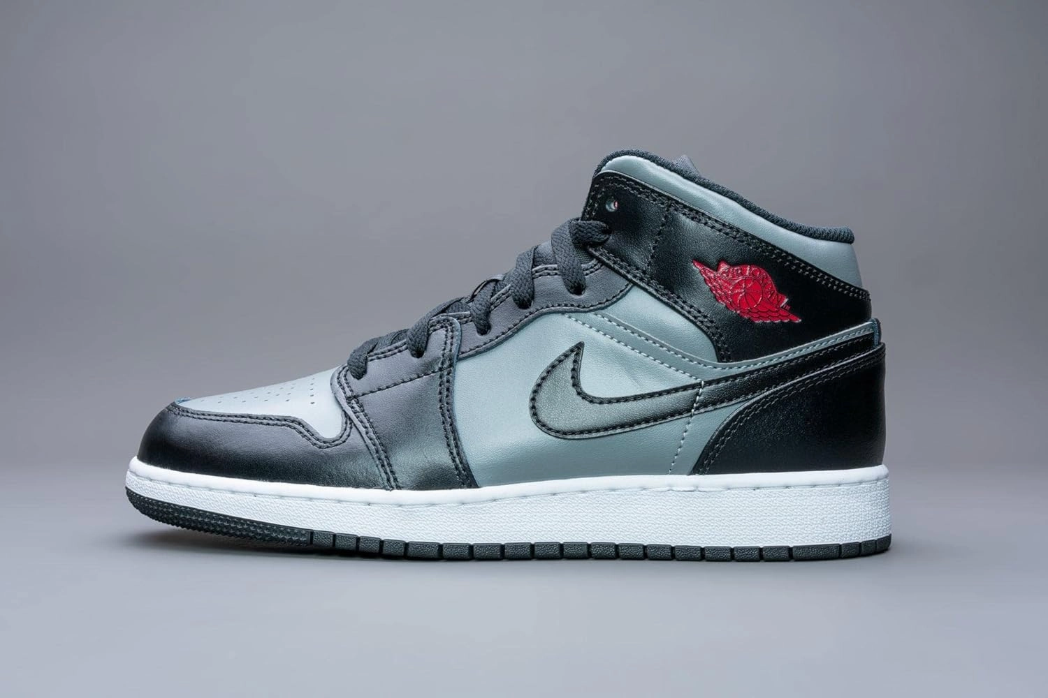 Nike Men Basketball Shoes Sneakers