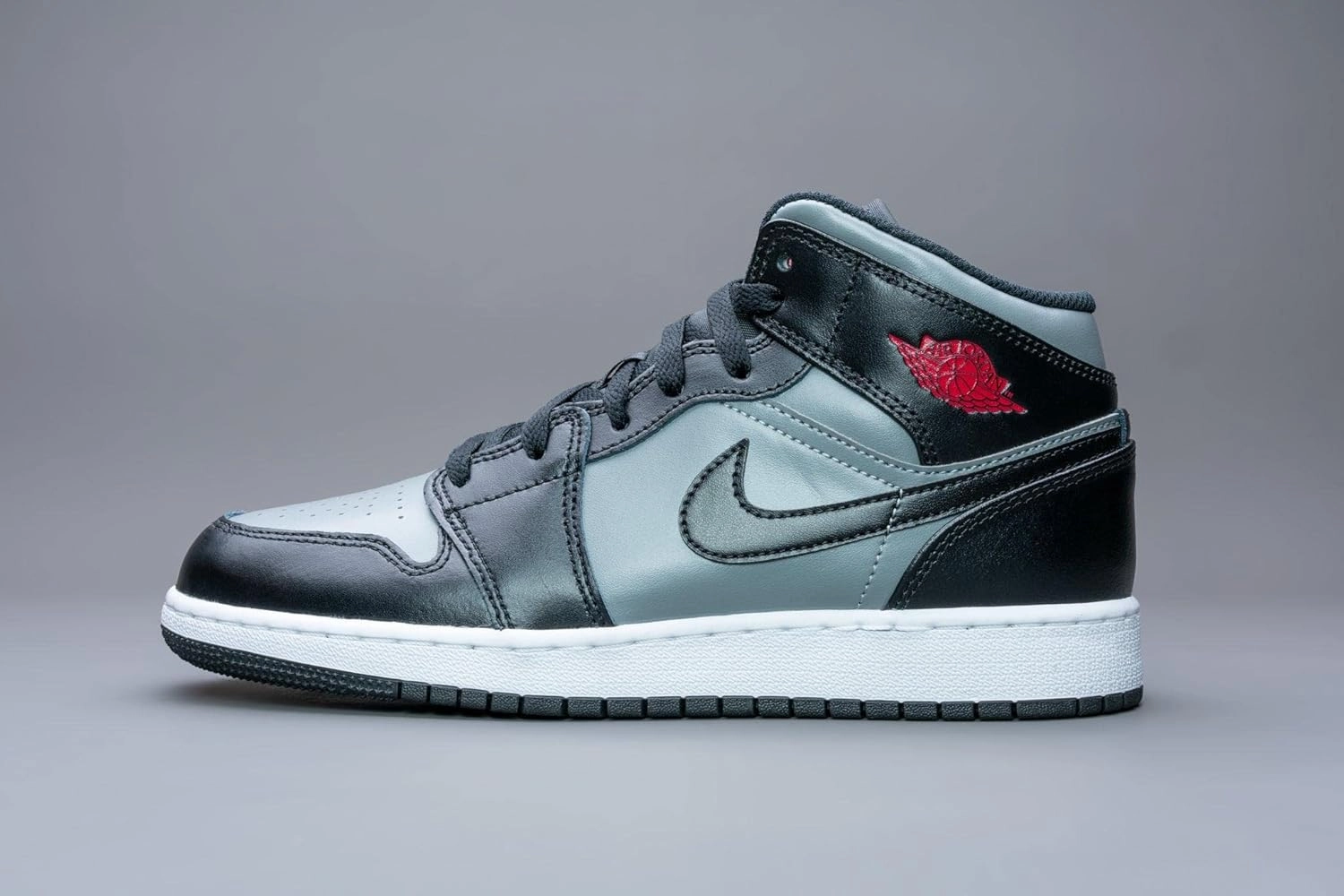 Nike Men Basketball Shoes Sneakers
