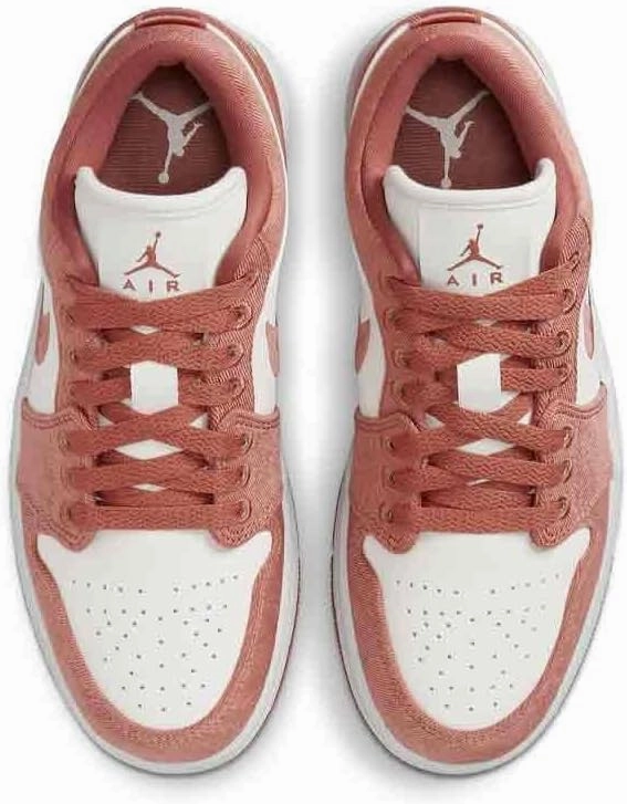 NIKE Men's Basketball Shoe