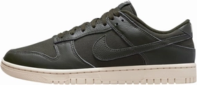 Nike Men's Sneaker