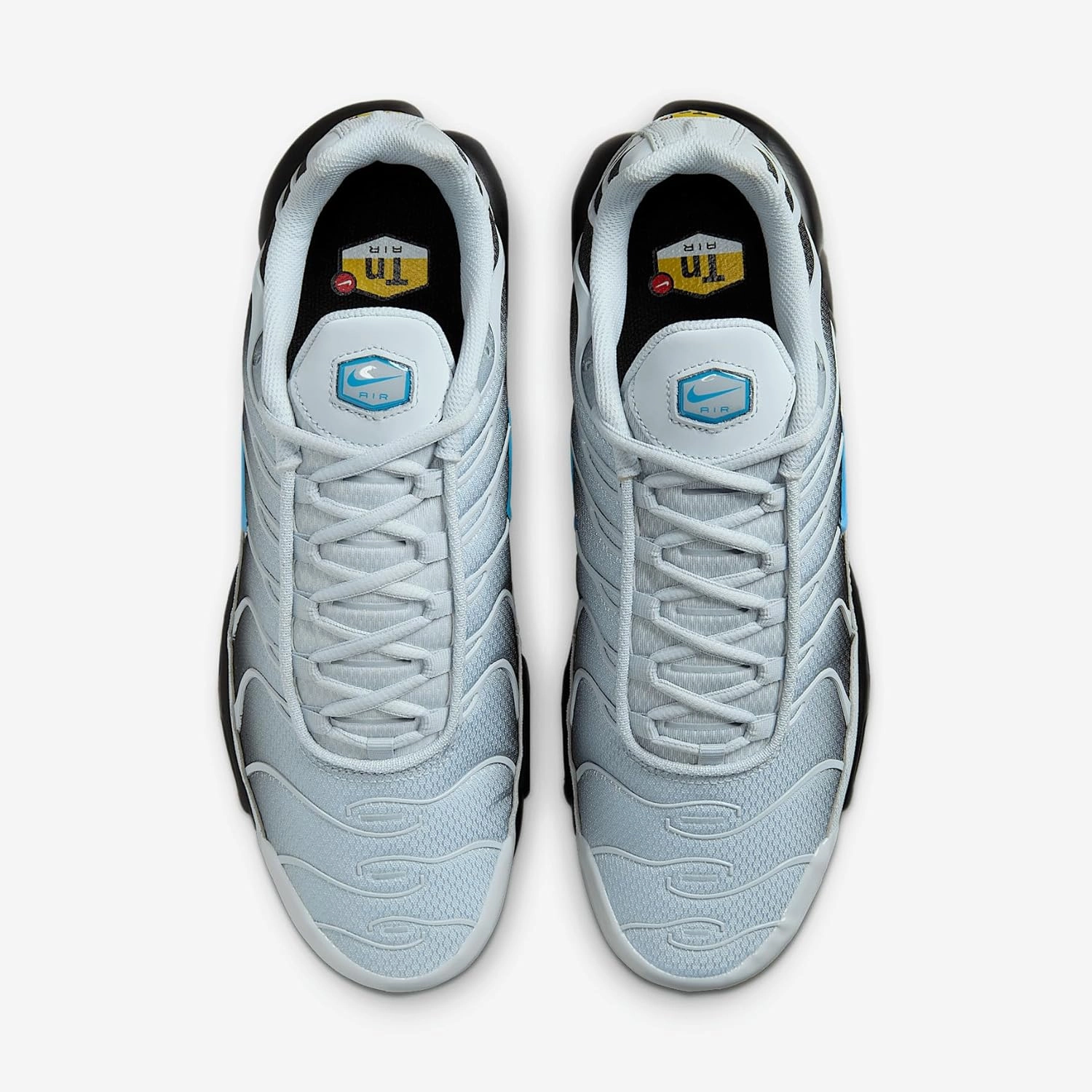 NIKE Men's Sneaker