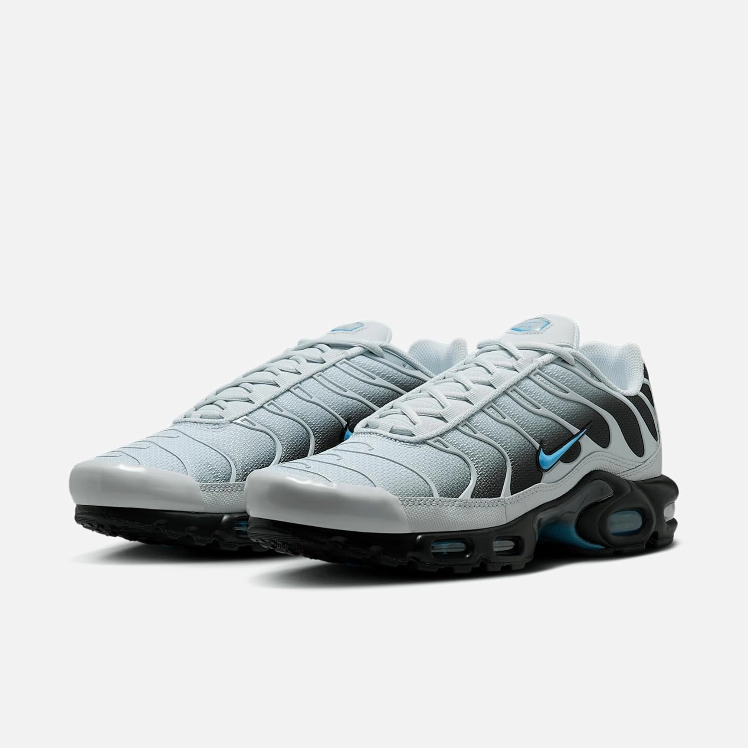 NIKE Men's Sneaker