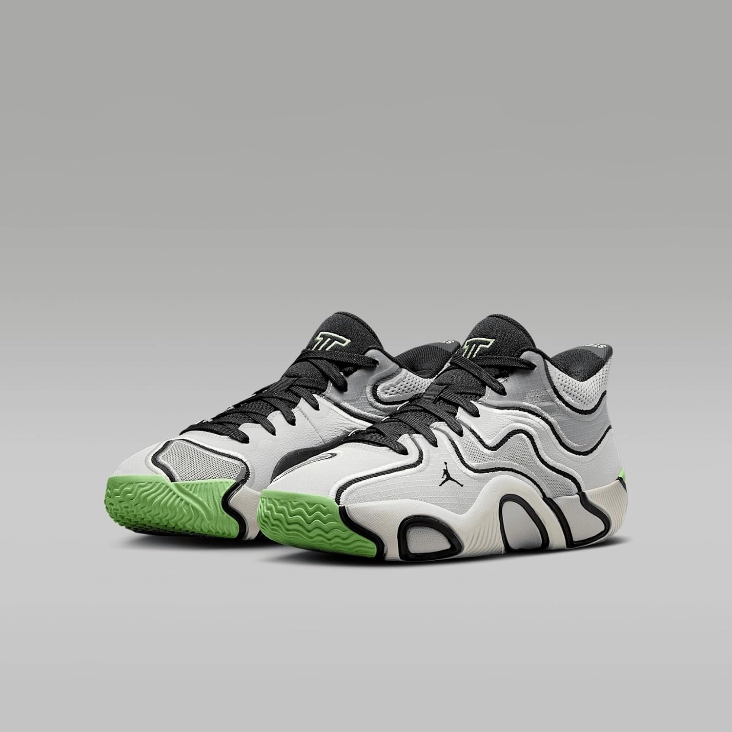 Nike Tatum 3 Big Kids' Basketball Shoes (HF3136-001, Platinum Tint/Particle Grey/Grey Fog/Black)
