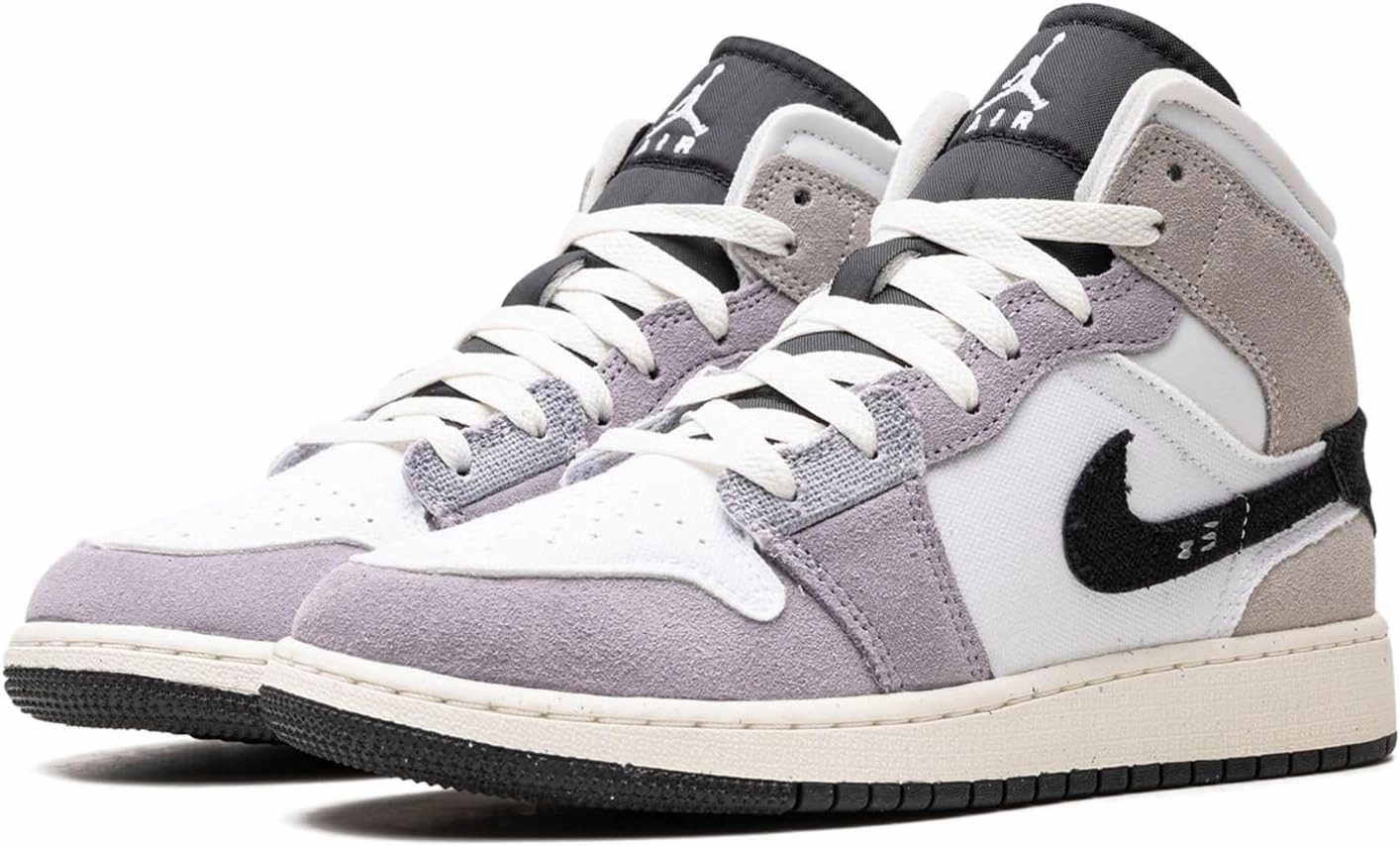 Nike Unisex-Child Modern