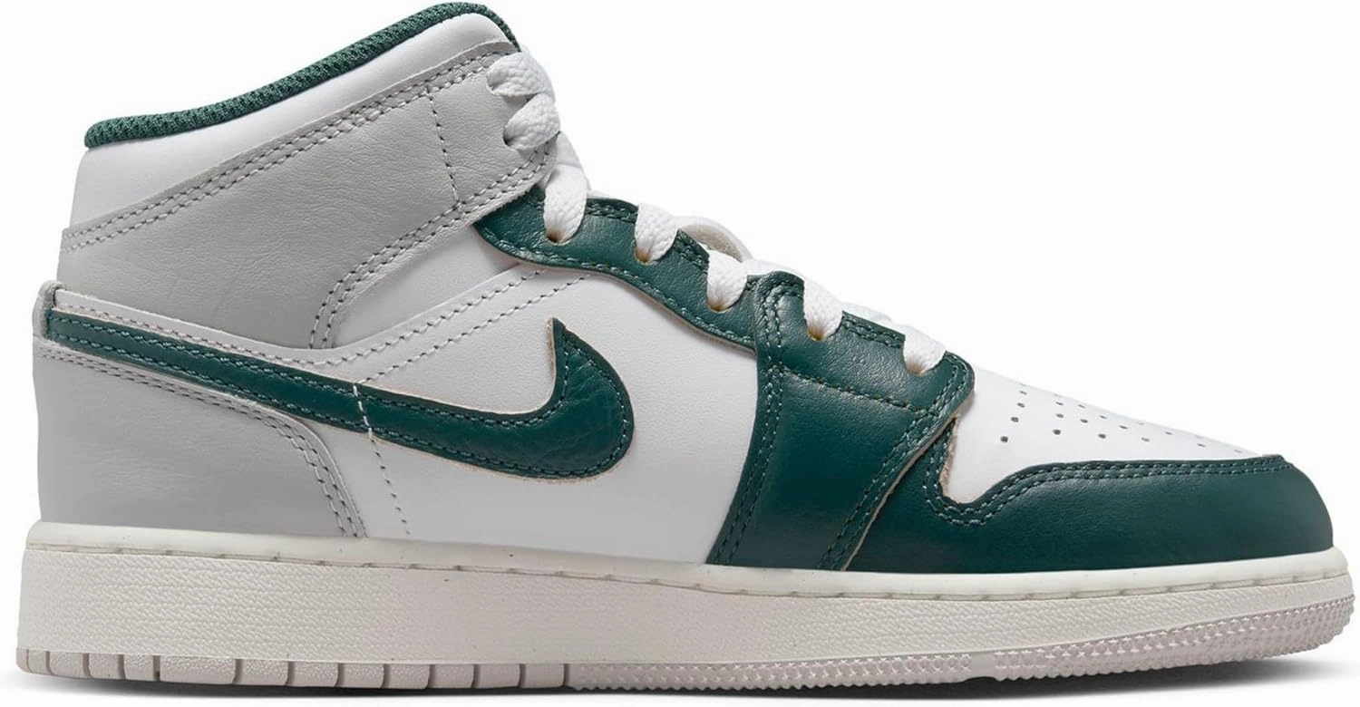 Nike Unisex-Child Modern