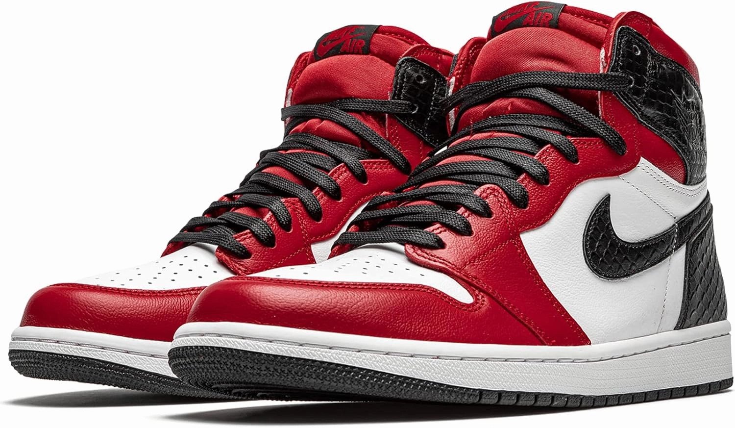 Nike Women's Air Jordan 1 Retro High Og Shoes