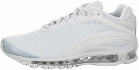 Nike Women's Air Max Deluxe SE