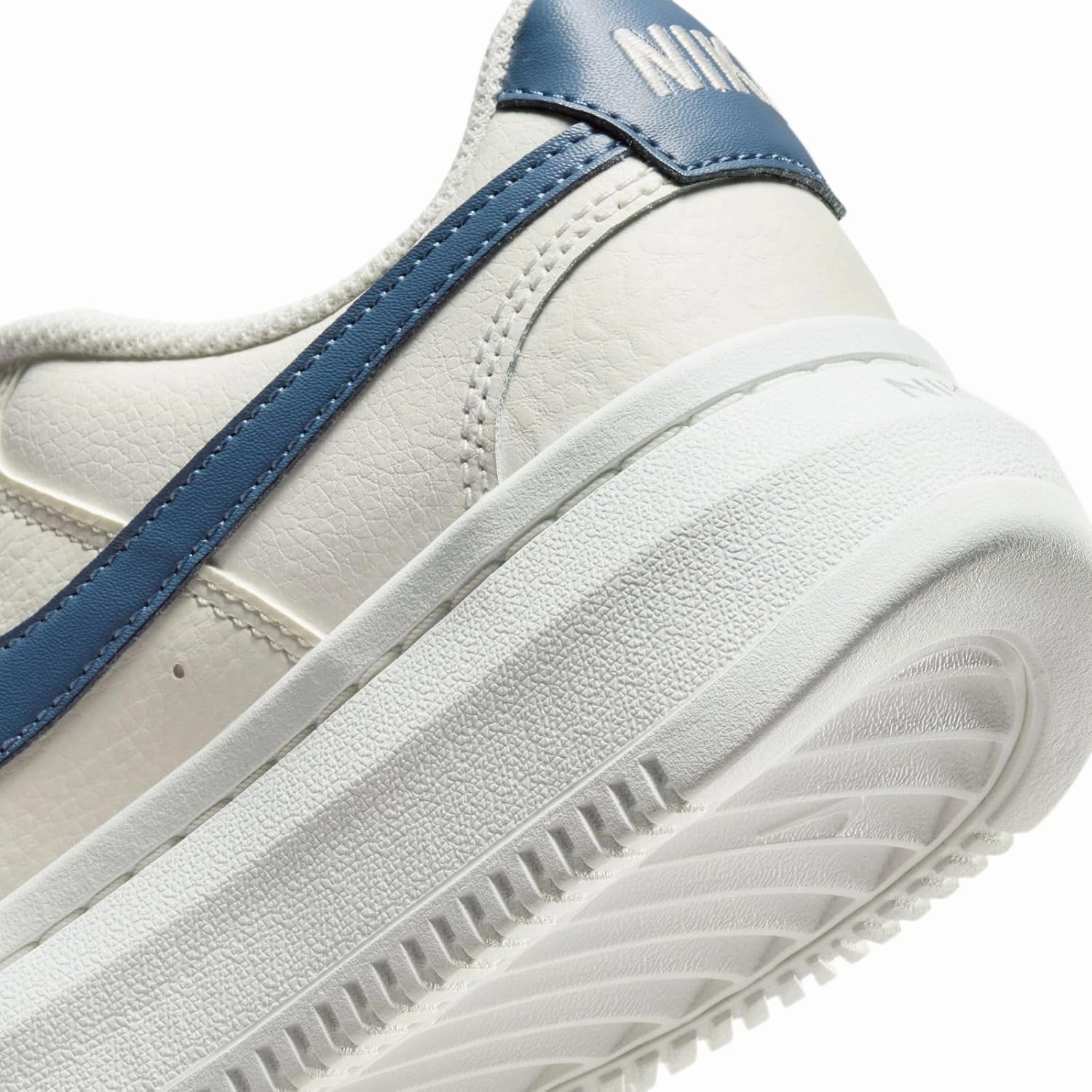 NIKE Women's Gymnastics Shoe