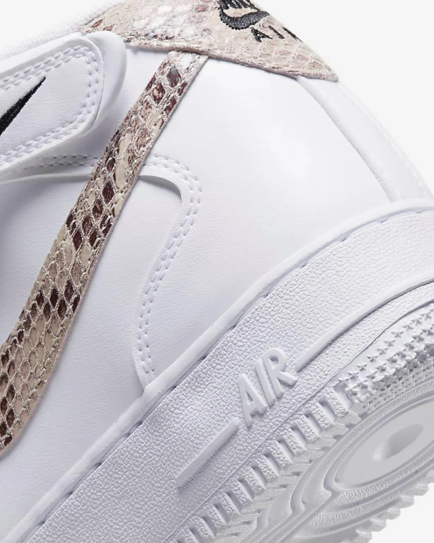 Nike Women's Hi-Top Slippers