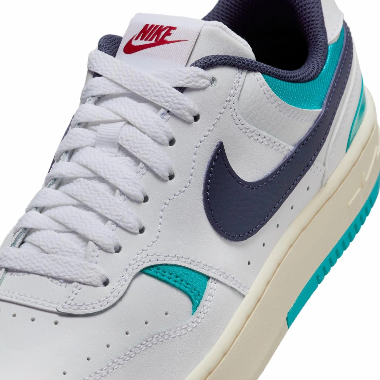 Nike Women's Laced Shoes