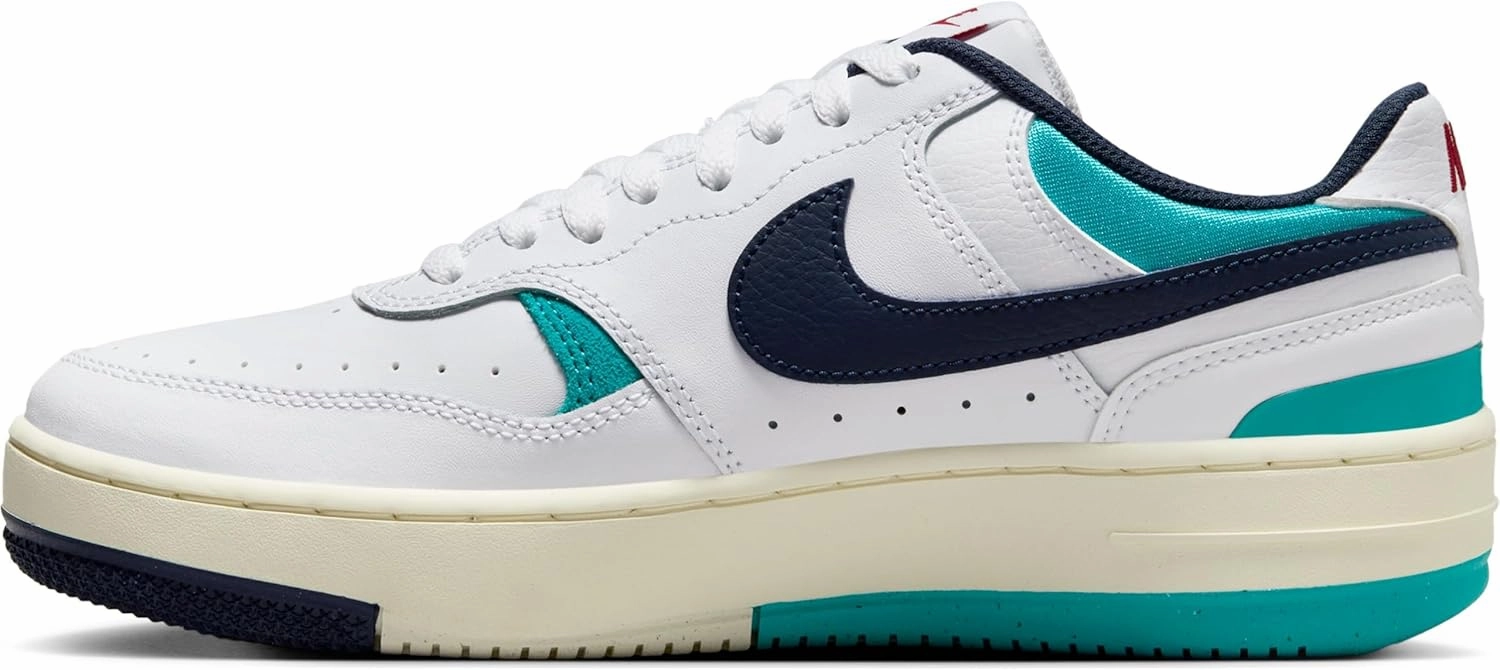 Nike Women's Laced Shoes