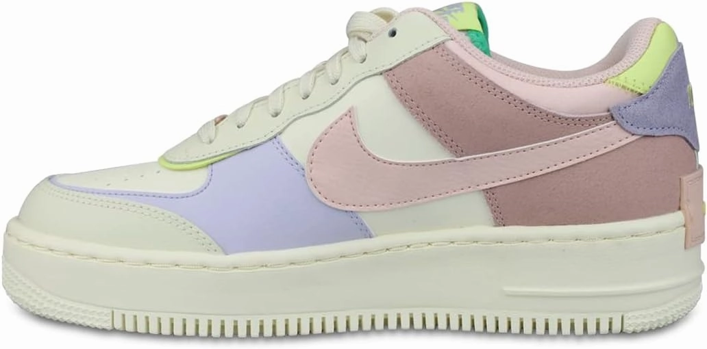 Nike Women's Low-Top Basketball Shoe