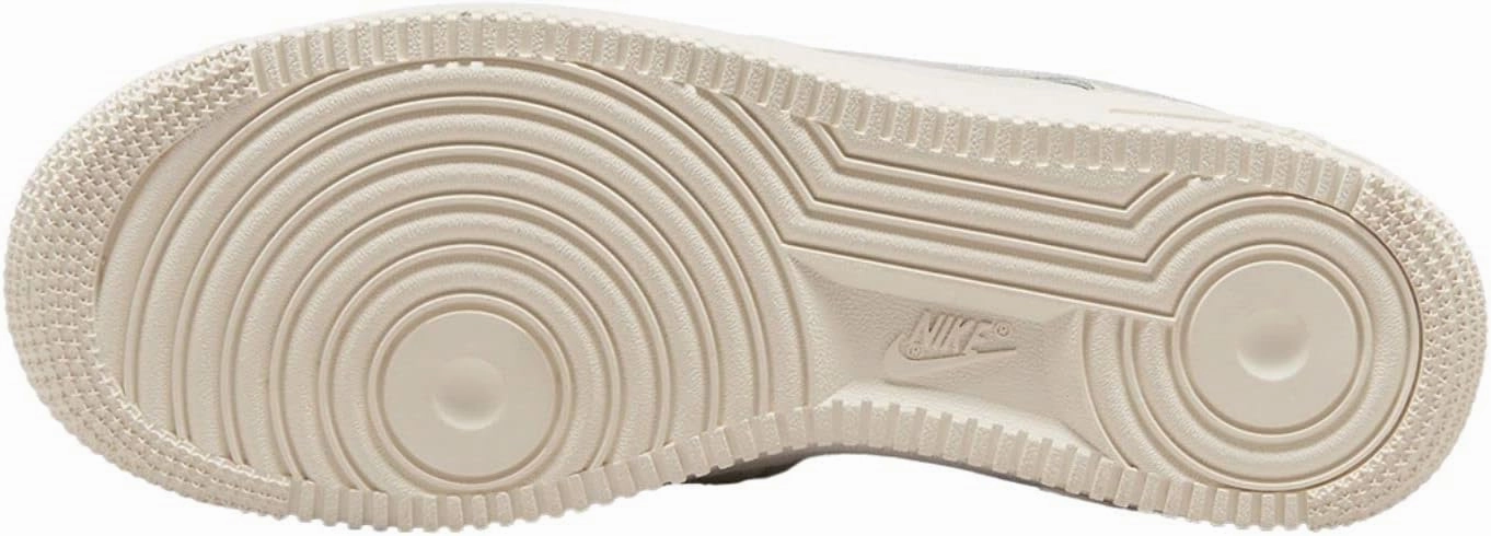 Nike Women's Modern
