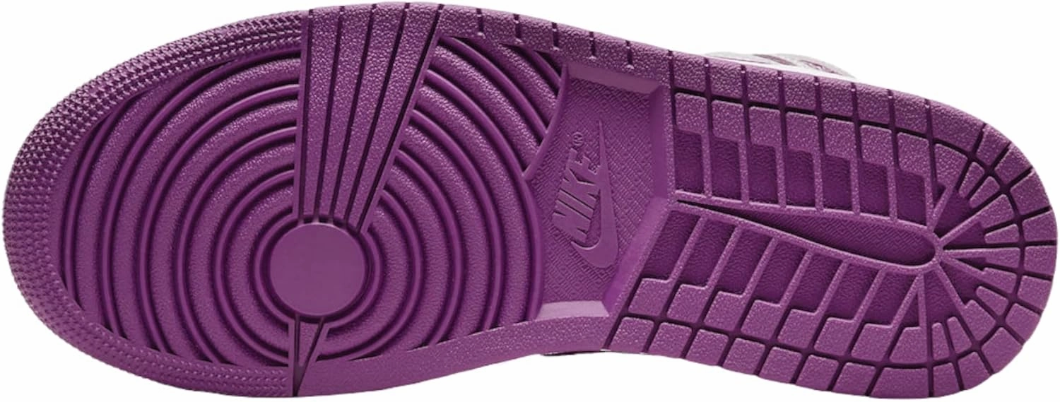 Nike Women's Modern