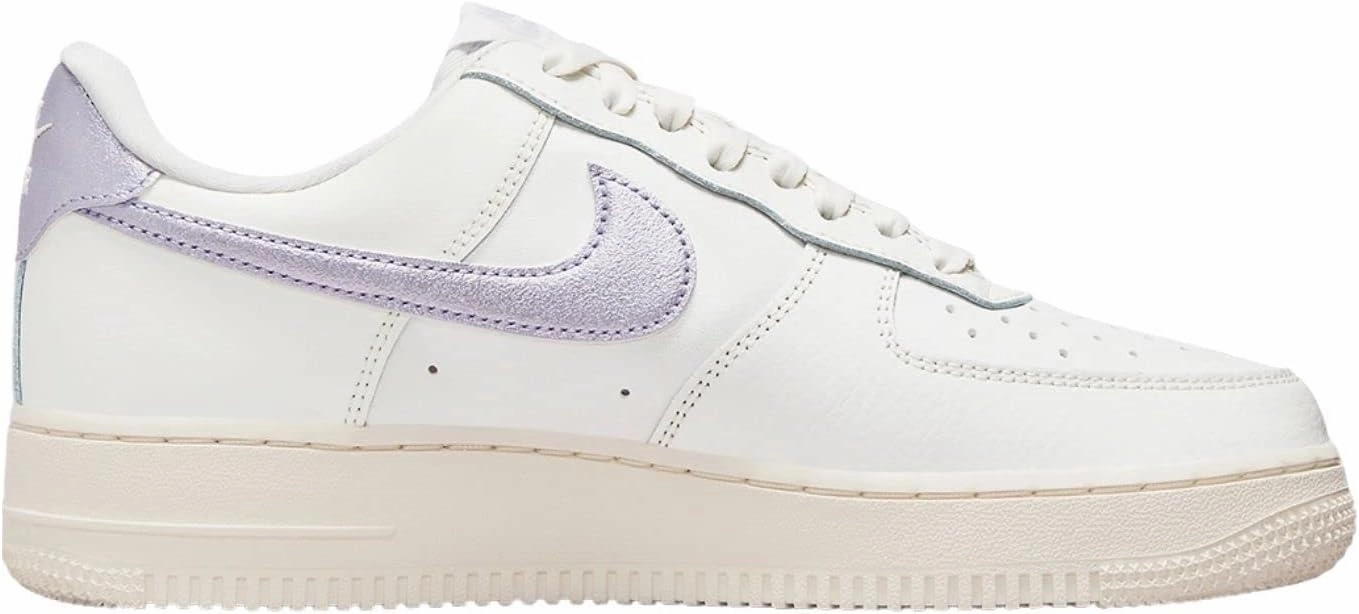 Nike Women's Modern