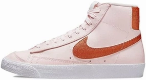 Nike Women's Modern