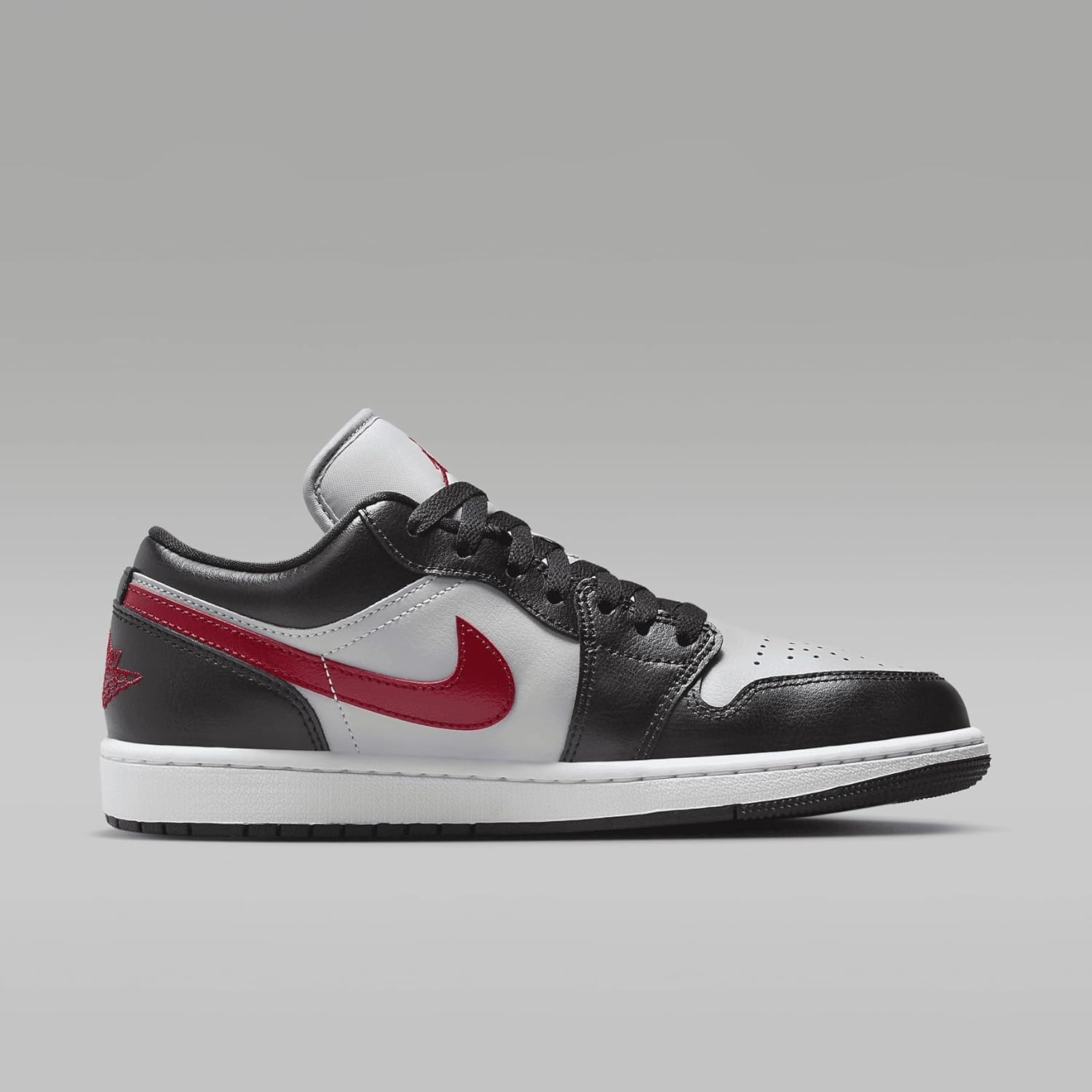 Nike Women's Modern