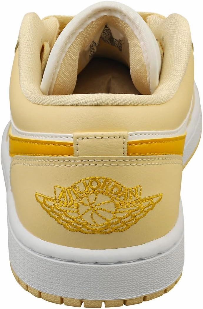 Nike Women's Modern
