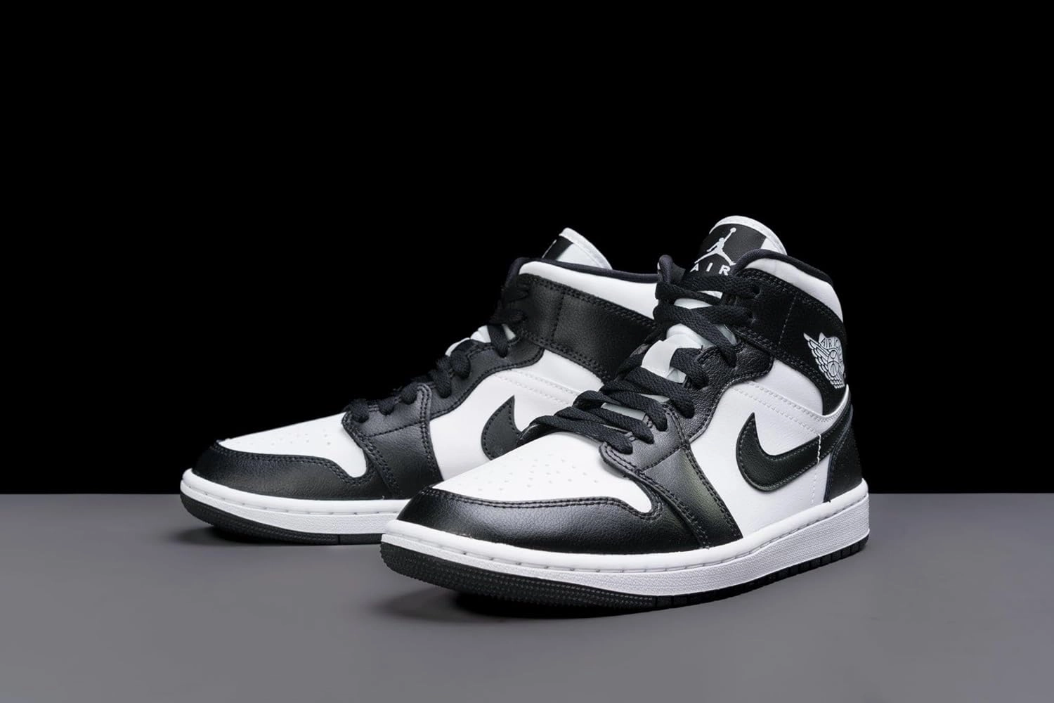 Nike Women's Modern