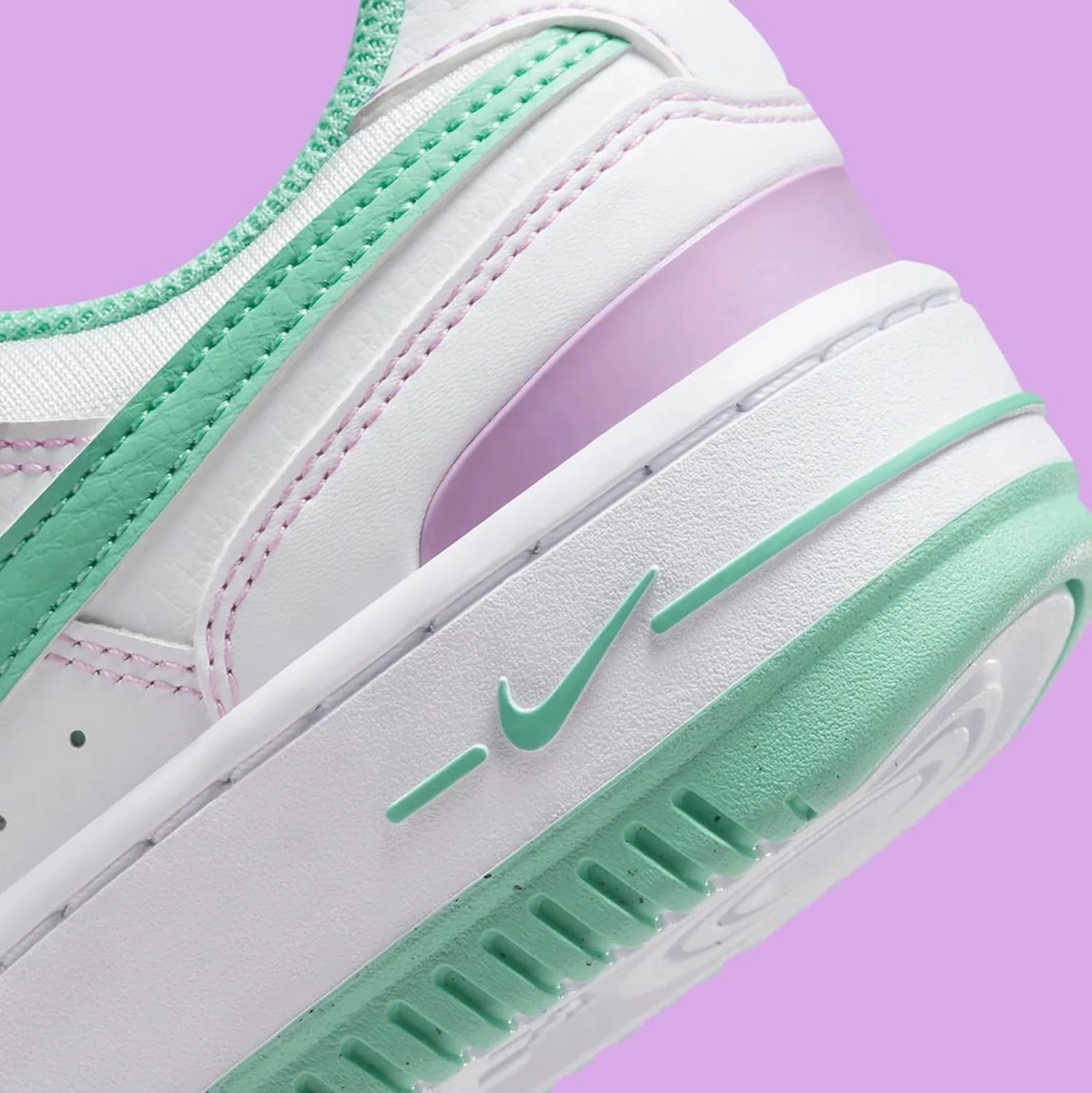Nike Women's Modern
