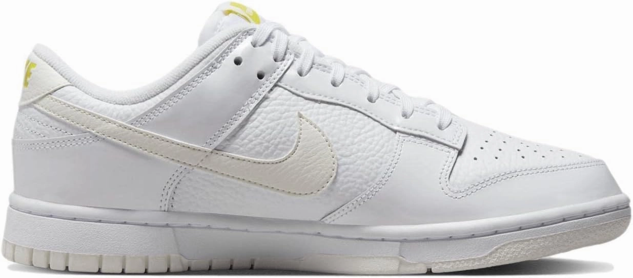 Nike Women's Modern