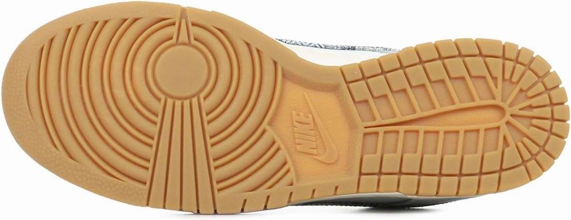 Nike Women's Modern