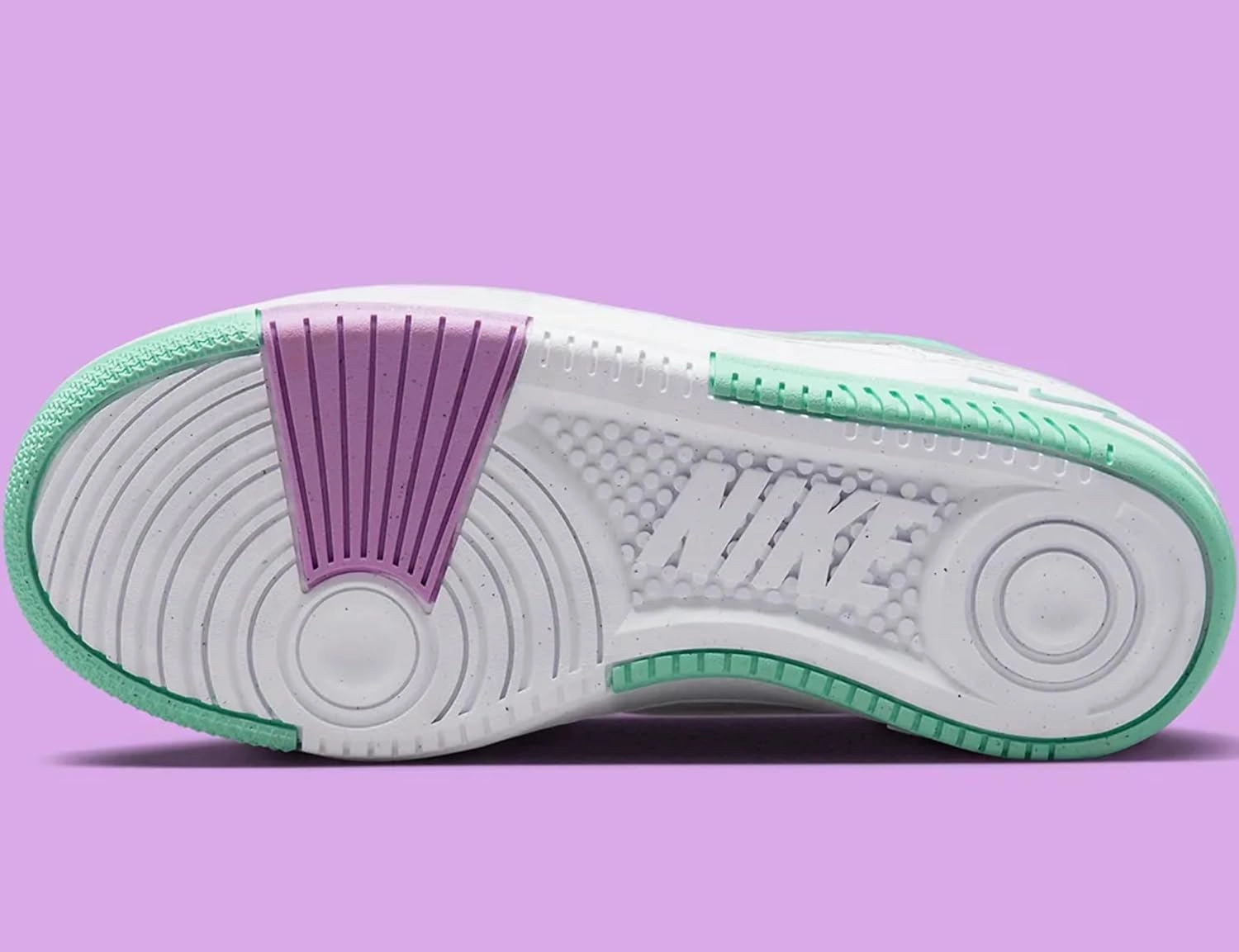 Nike Women's Modern