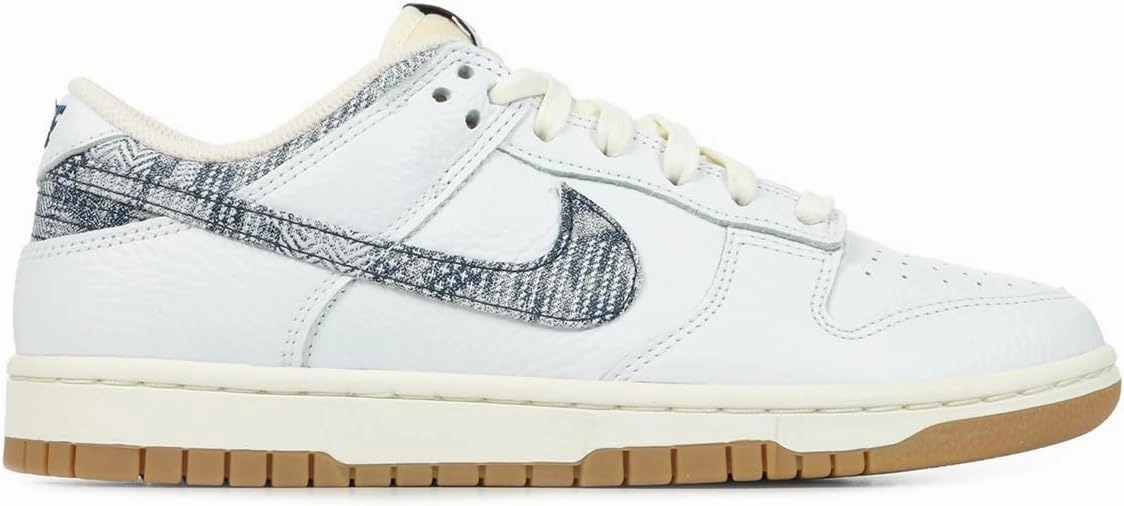 Nike Women's Modern