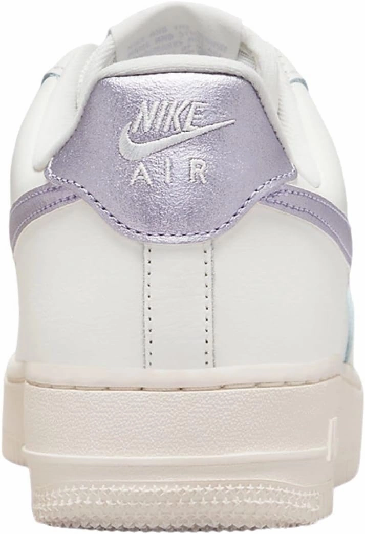Nike Women's Modern