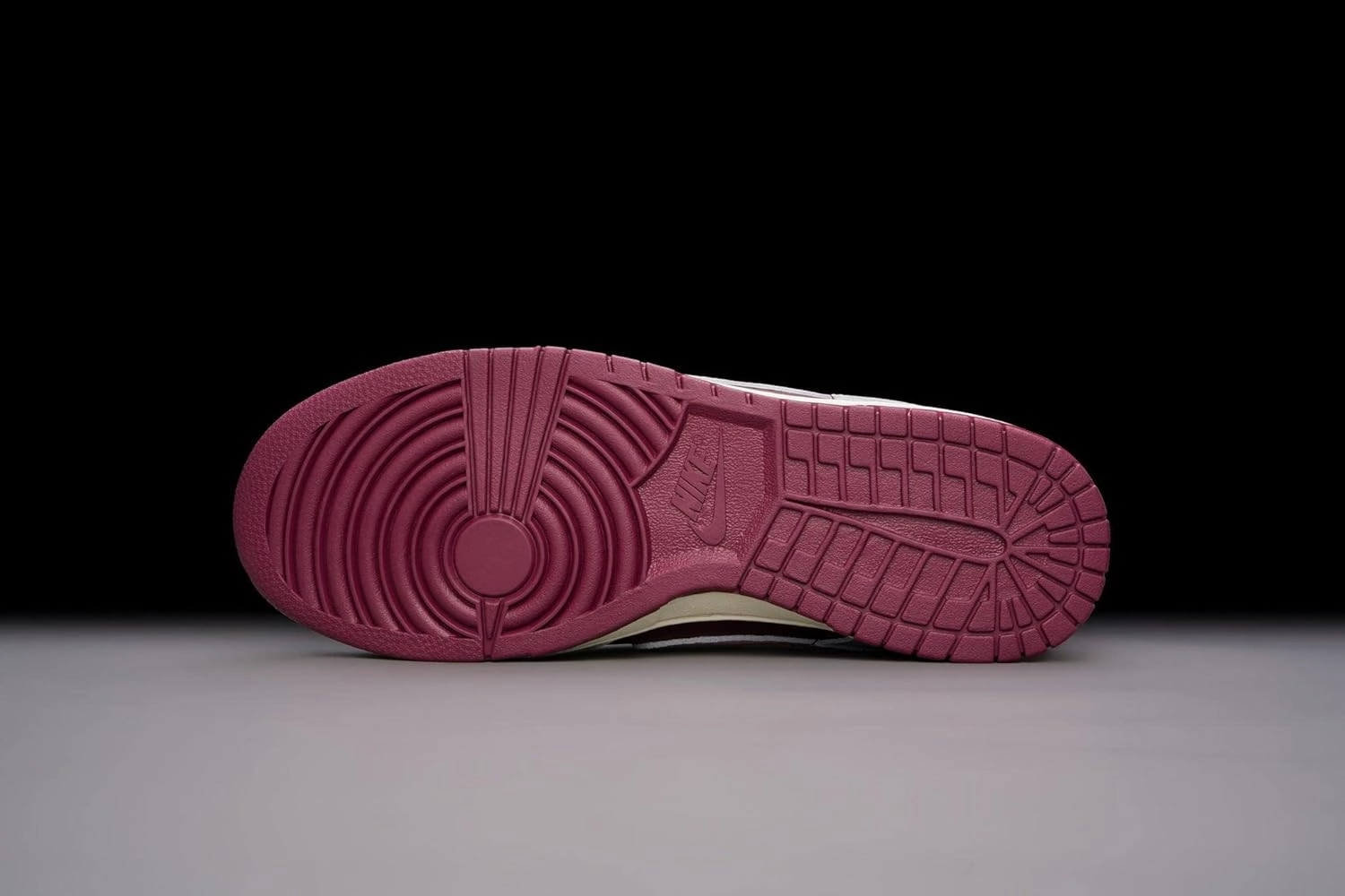 Nike Women's Retro Sneaker