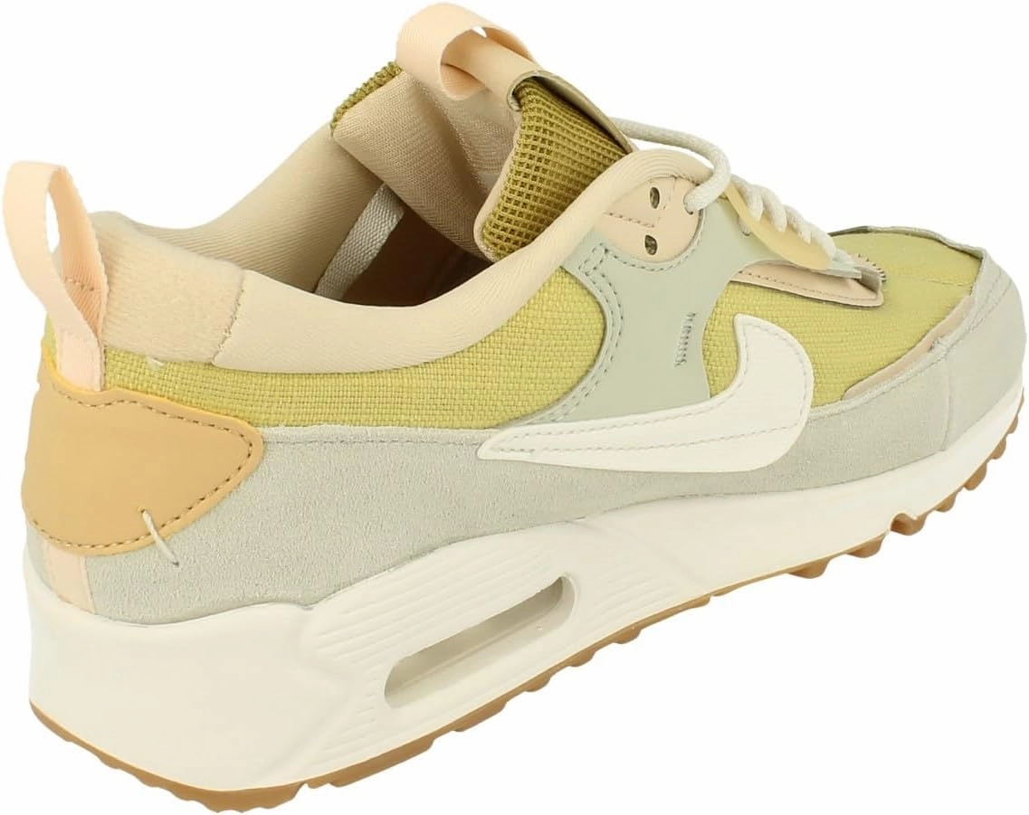 NIKE Women's Sneaker