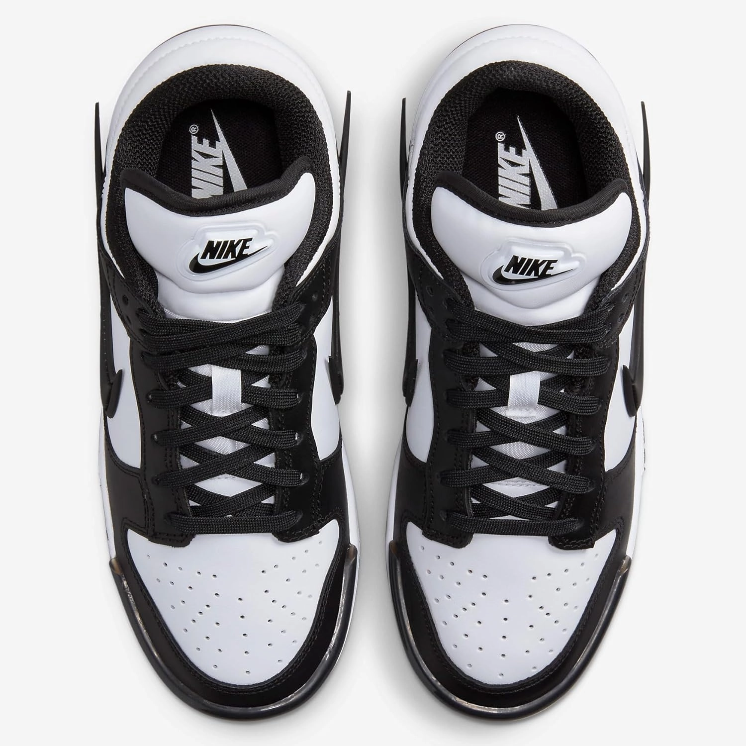 NIKE Women's Sneaker