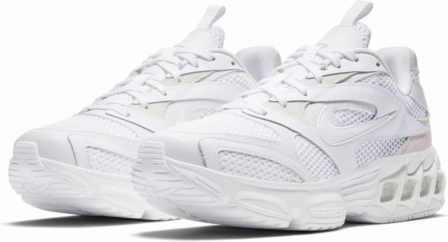 NIKE Women's Sneaker