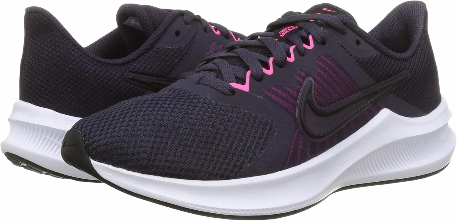 NIKE Women's Sports Flats, 10.5 US
