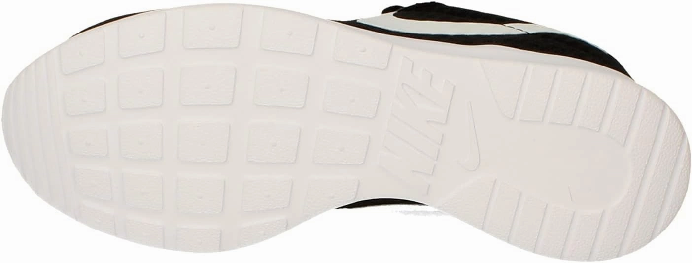 NIKE Women's Tanjun Running Shoes