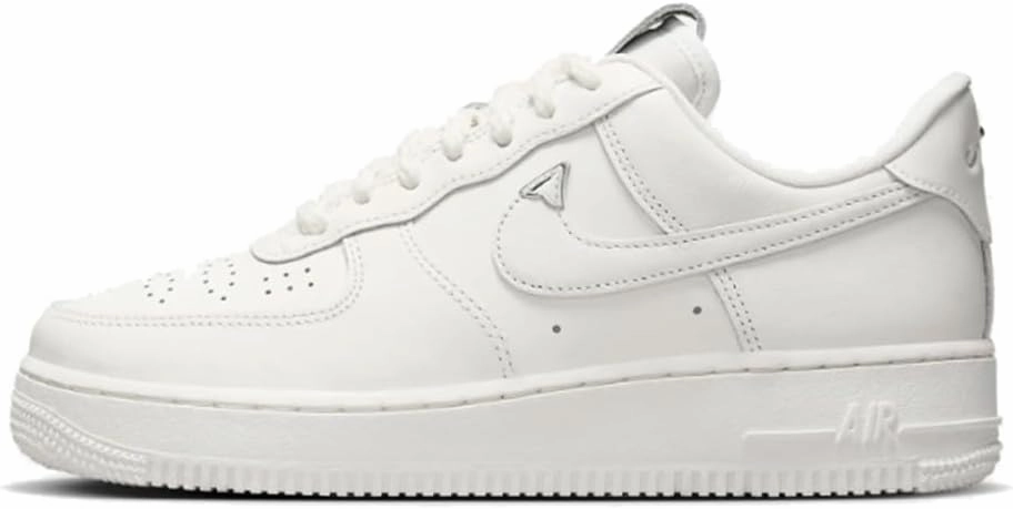 Nike womens Air Force 1 '07 LV8