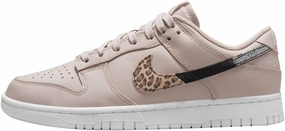 Nike womens Modern