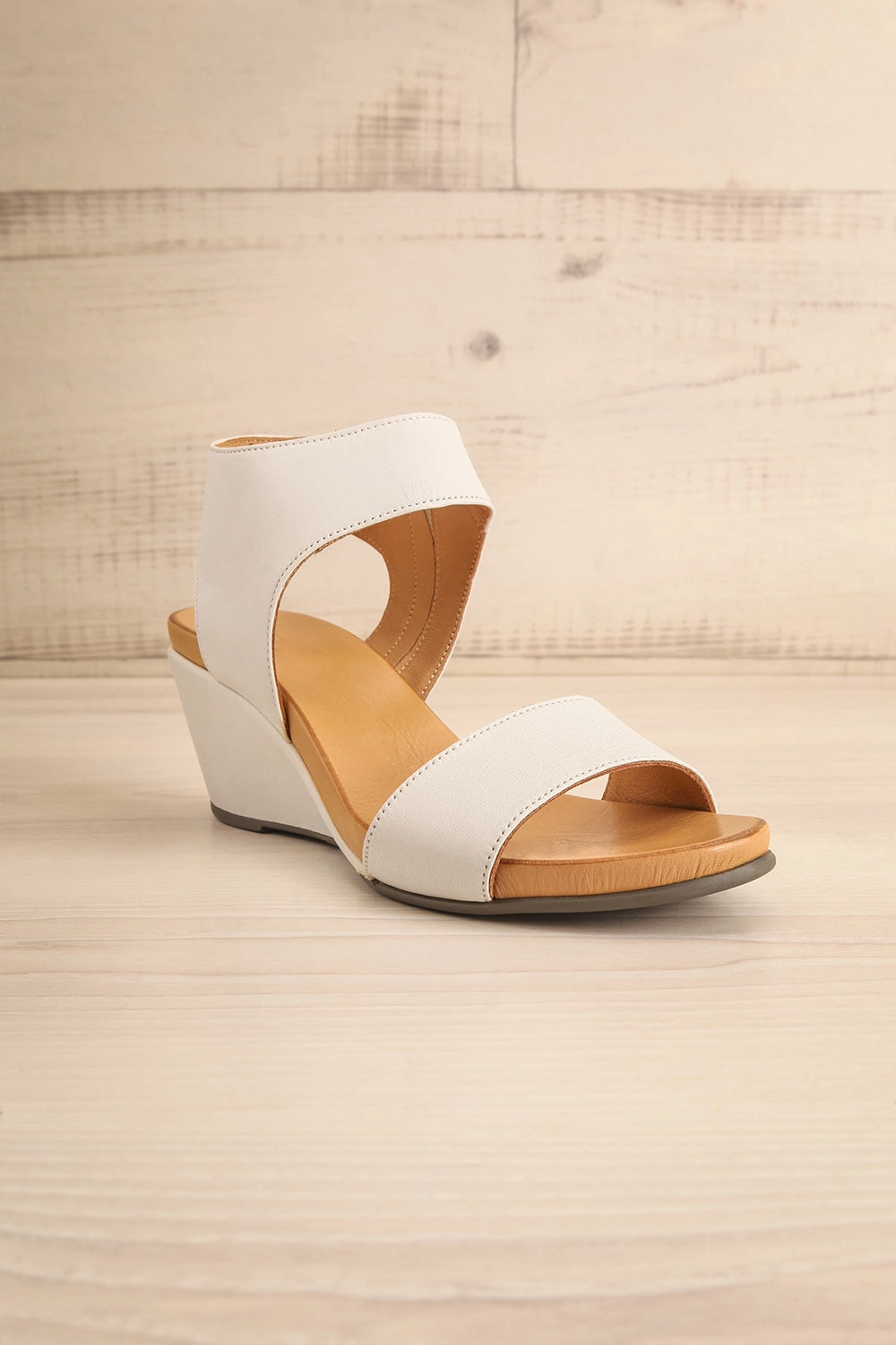 Quainton White | Wedge Sandals