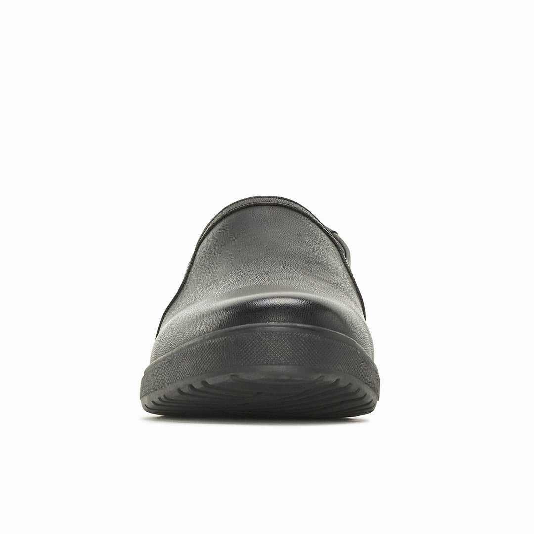 Striding Slip On