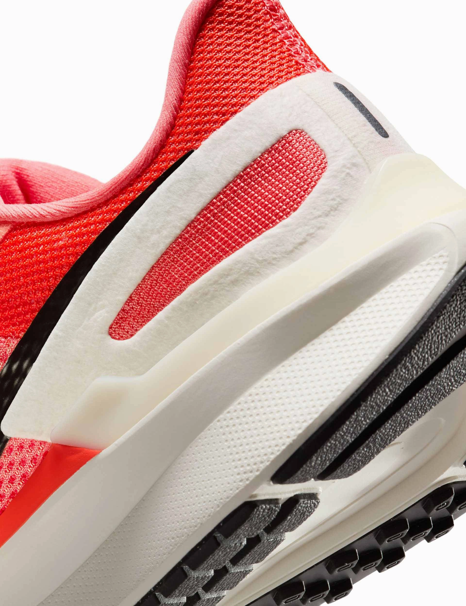 Structure 25 Shoes - Magic Ember/White/Sail/Apricot Agate