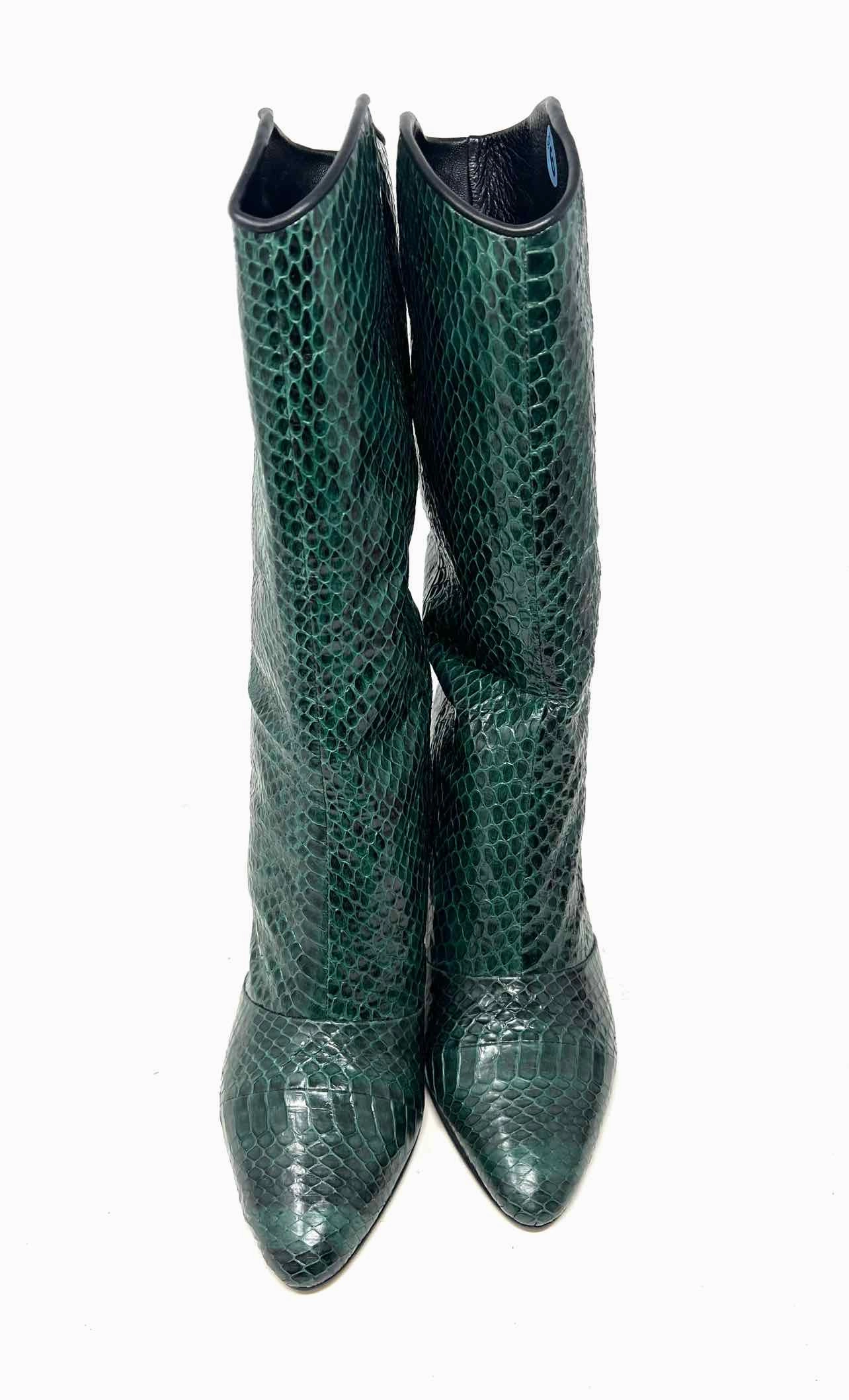 Tamara Mellon Size 6 Green/Black Snake Skin Leather W/ DUST BAG Designer Boots