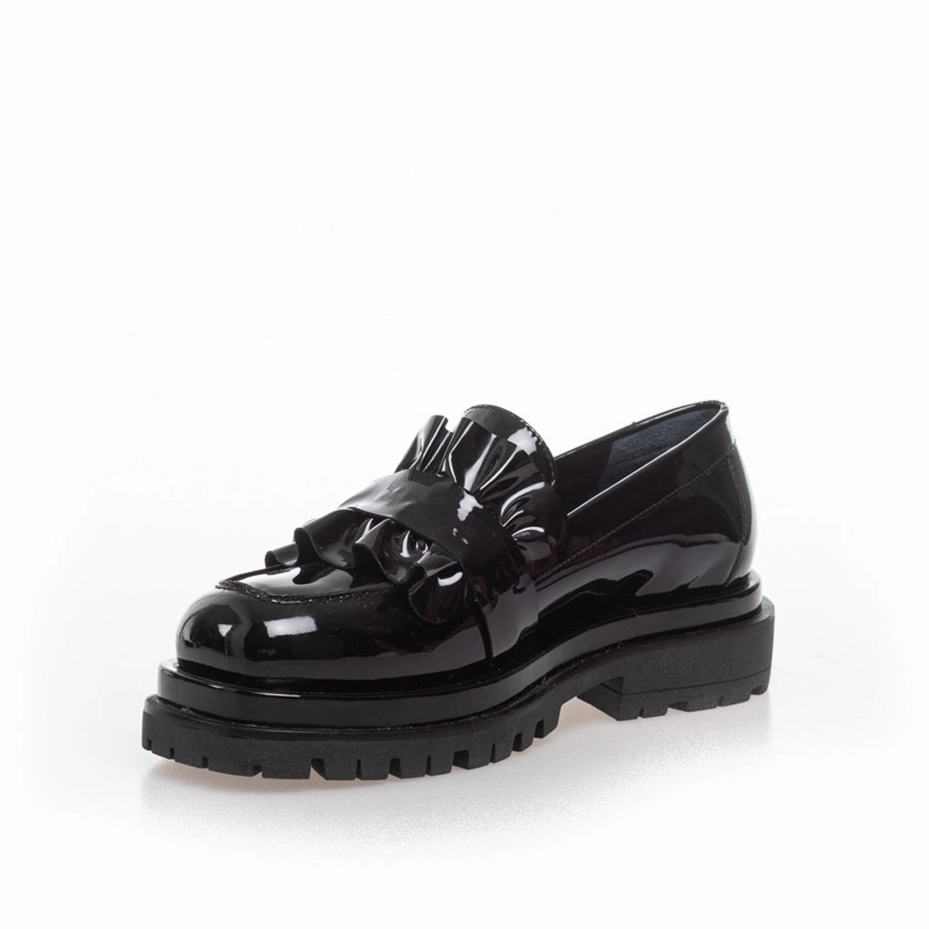 THE FAME SHOE - Black patent