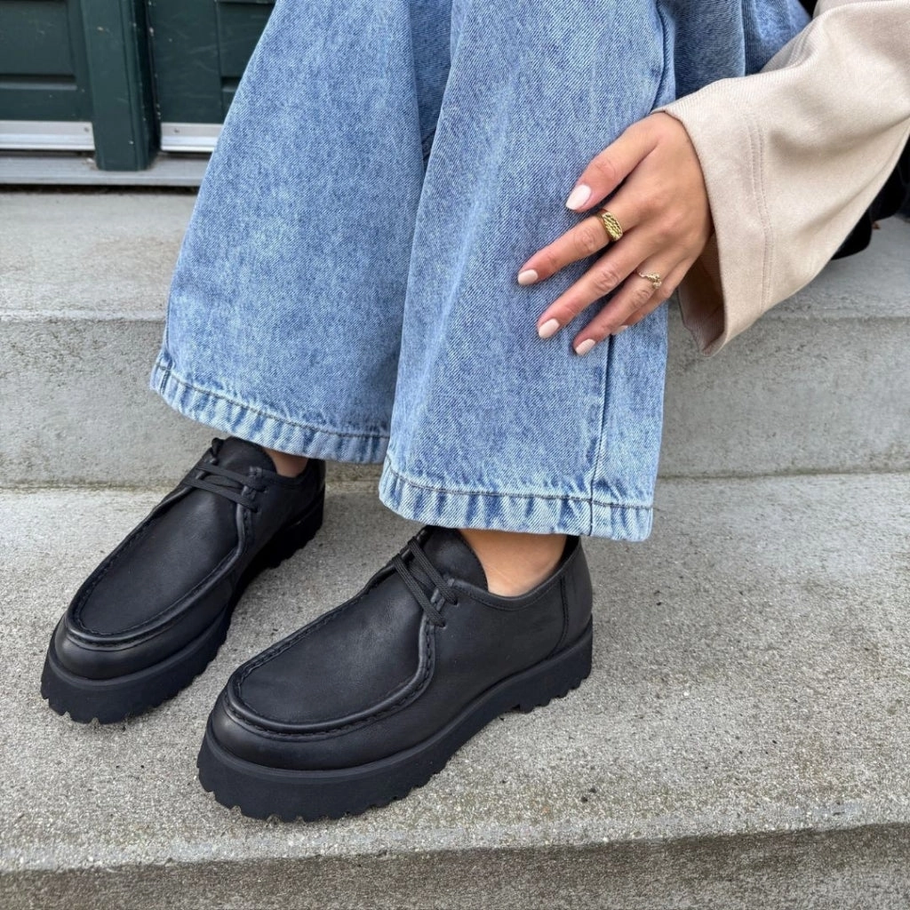 THE MOVEMENT - BLACK